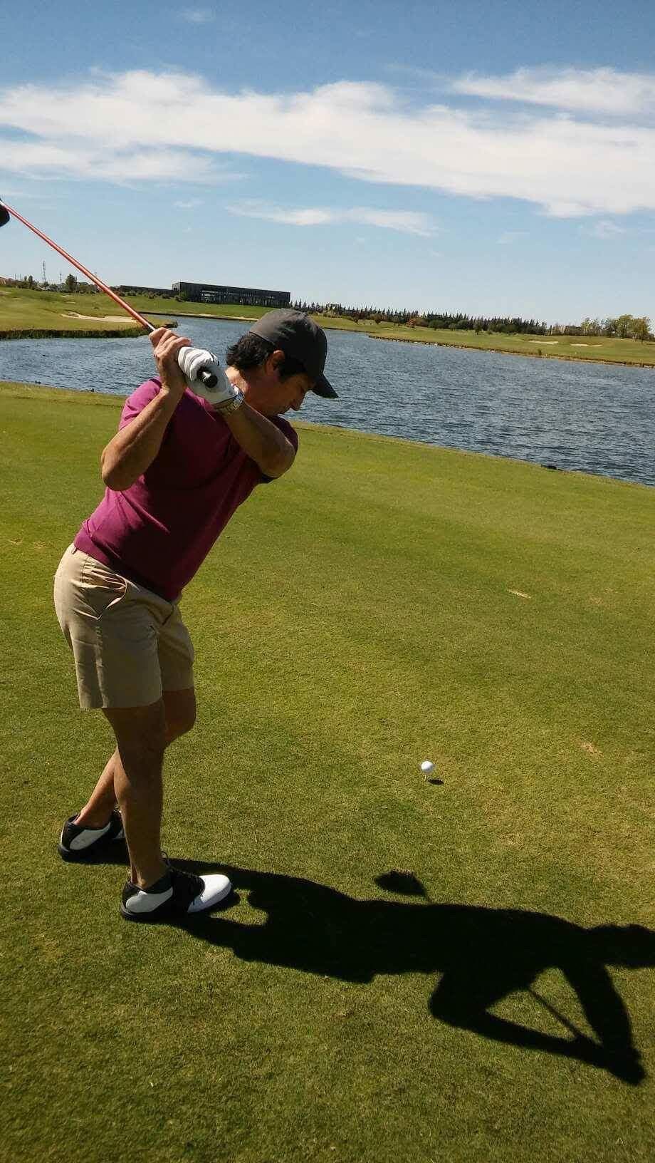 Nelson Taffarel jugando al golf